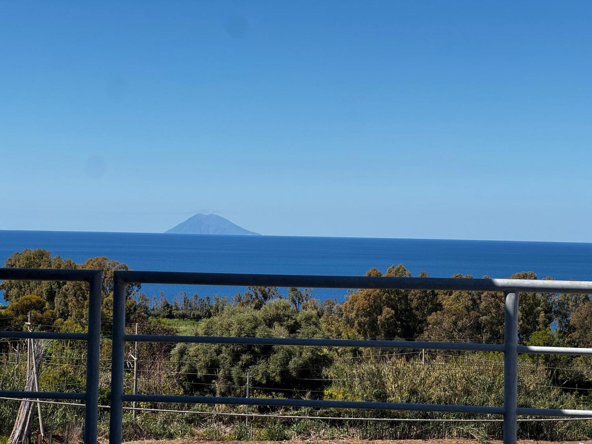 The * Tropea
